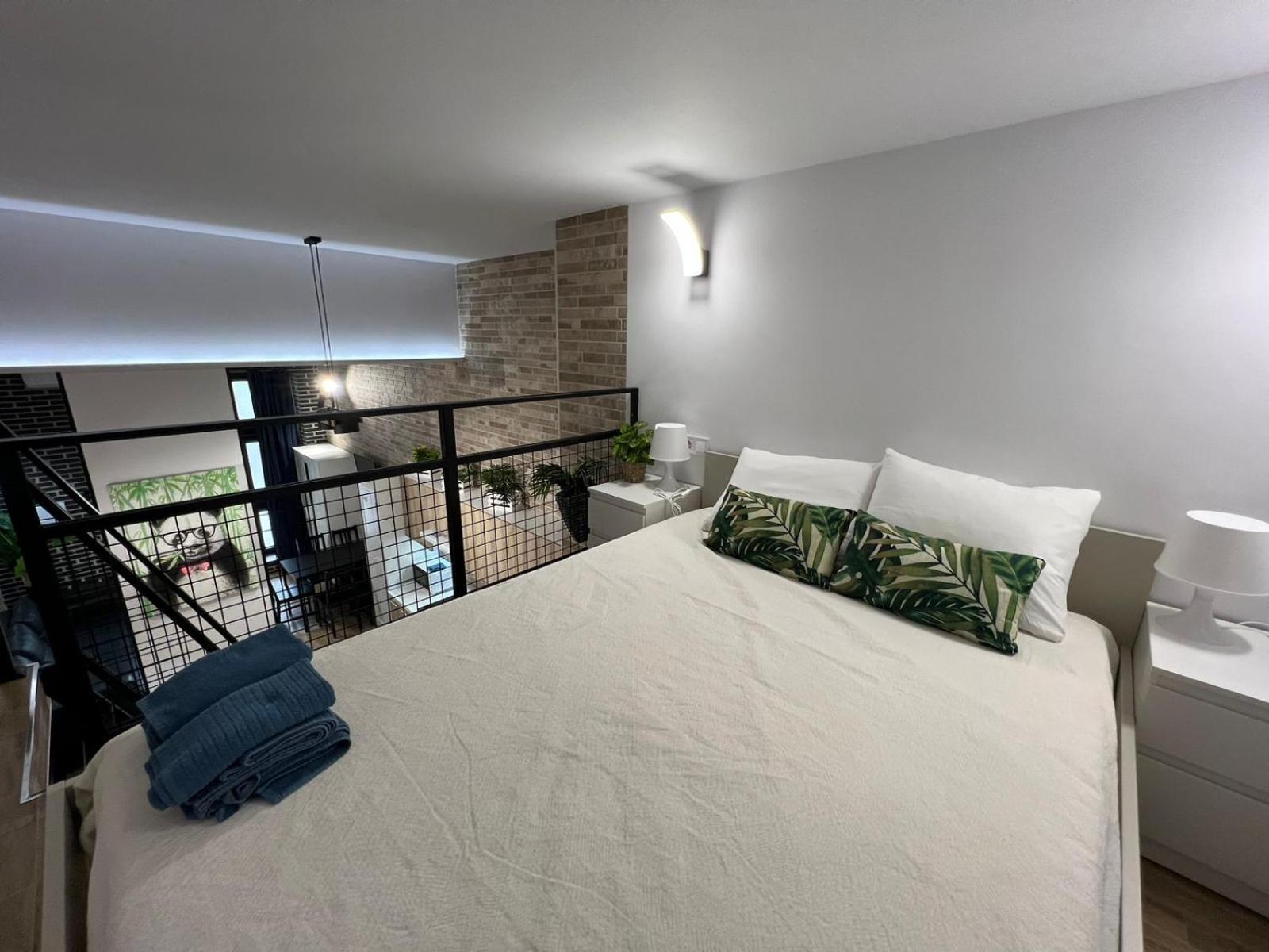 الشقق الفندقية فالنسيافي  Melia Y Fuster 23C المظهر الخارجي الصورة