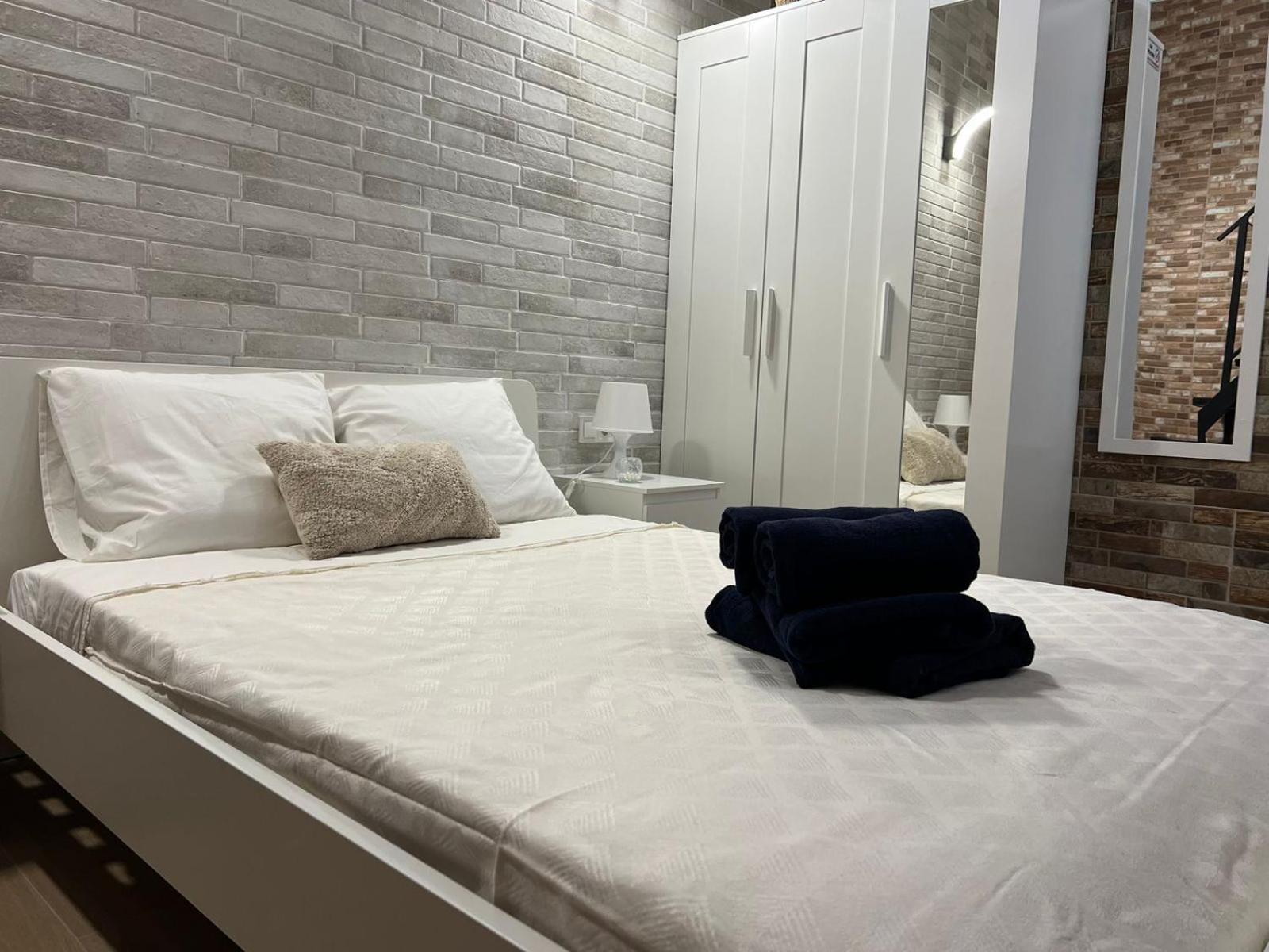 الشقق الفندقية فالنسيافي  Melia Y Fuster 23C المظهر الخارجي الصورة