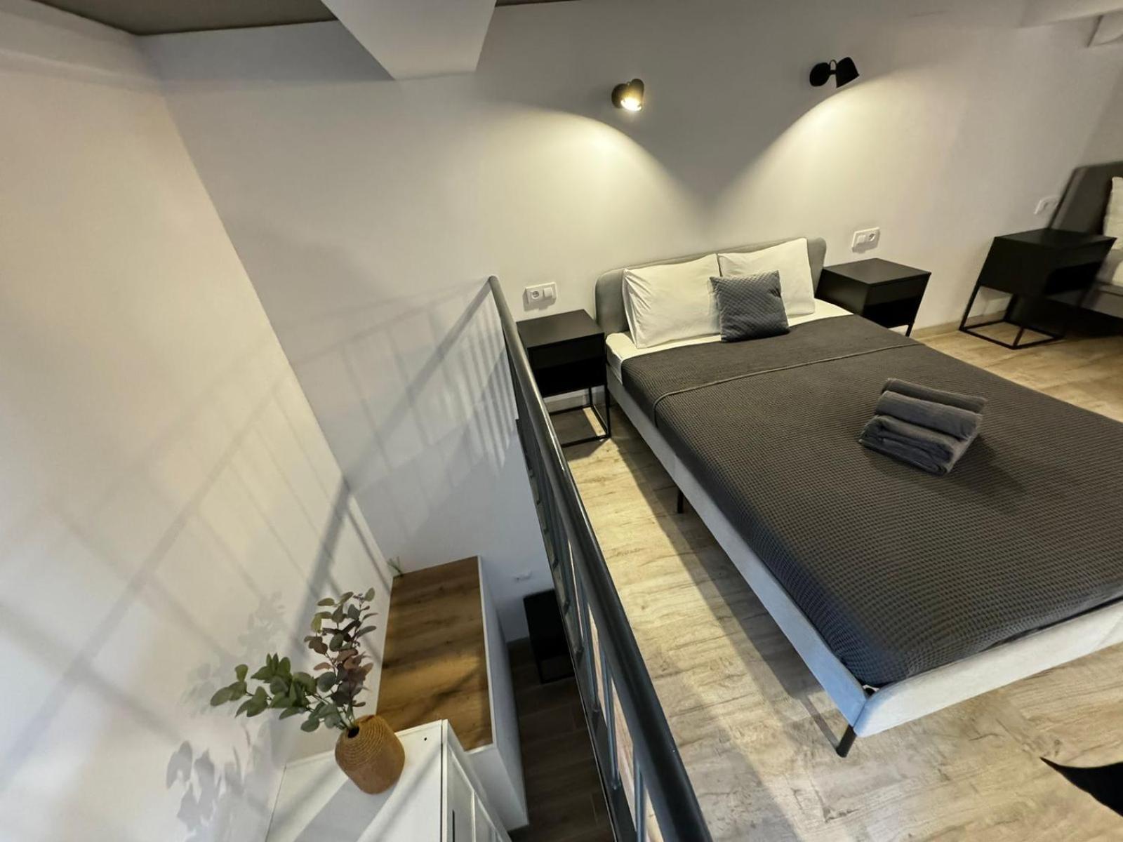 الشقق الفندقية فالنسيافي  Melia Y Fuster 23C المظهر الخارجي الصورة